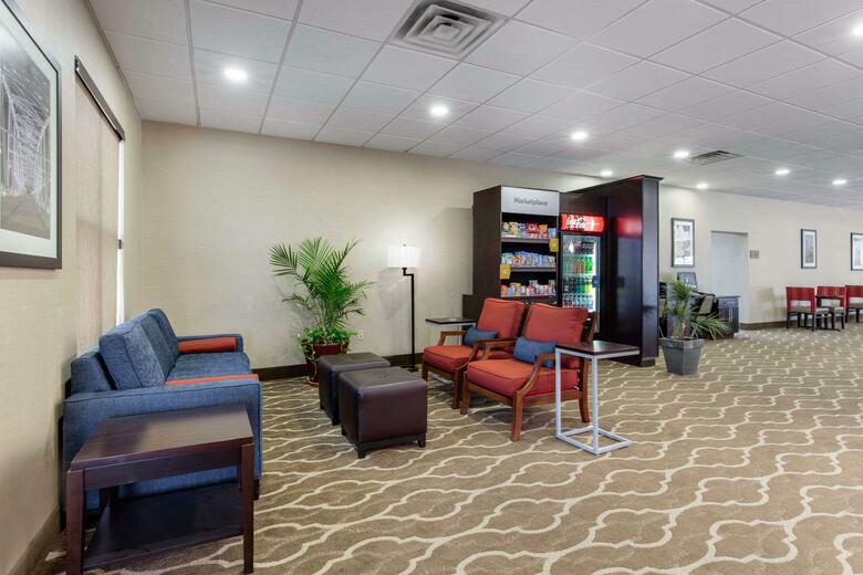 Hotel Comfort Suites Nashville