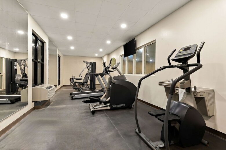 Hotel Comfort Suites Nashville