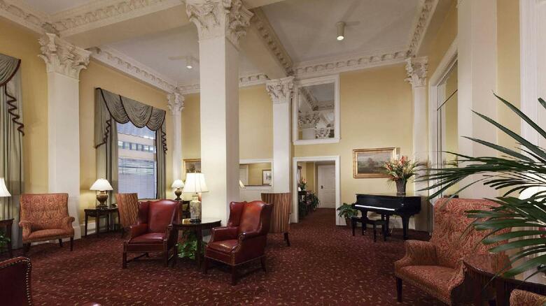 Hotel Planters Inn