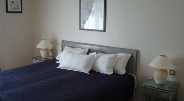 Hotel Royal Garden Champs-elysees