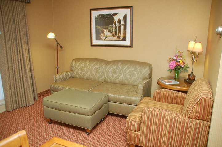 Hotel Embassy Suites Lompoc - Central Coast