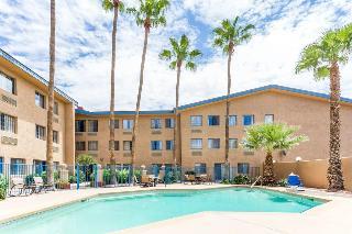 Days Hotel Mesa Country Club
