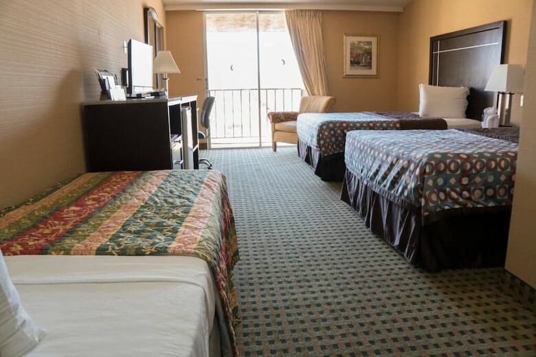 Hotel California Inn