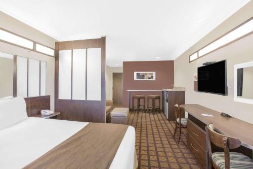 Hotel Microtel Inns & Suites