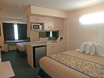 Hotel America�s Best Value Inn & Suites