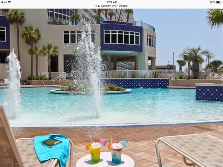 Hotel Laketown Wharf