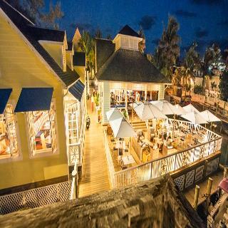 Hotel Valentines Resort & Marina