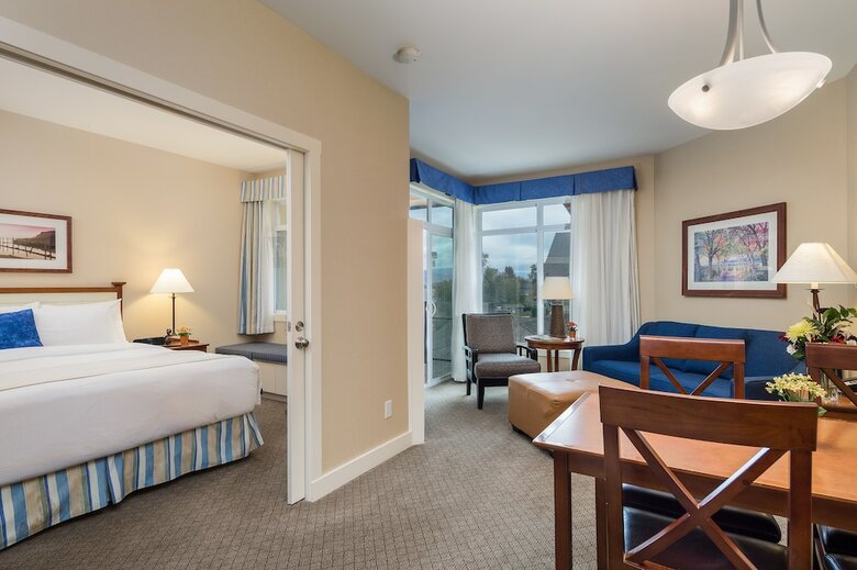 Hotel Summerland Waterfront Resort