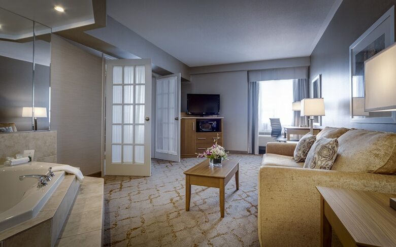 Hotel Monte Carlo Inn Vaughan Suites