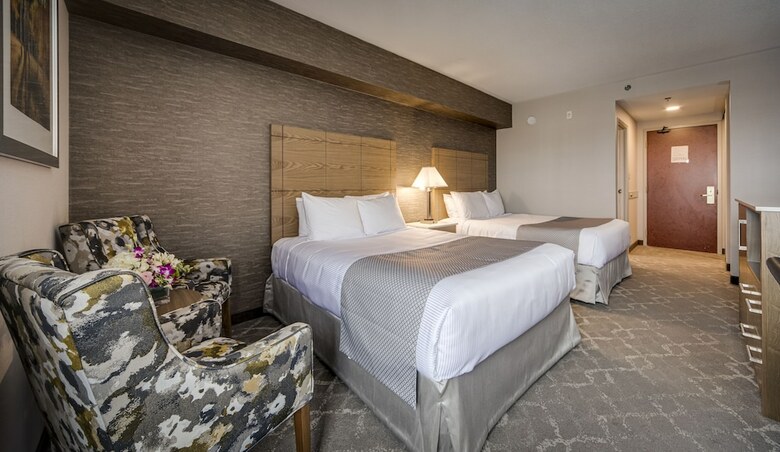 Hotel Monte Carlo Inn Vaughan Suites
