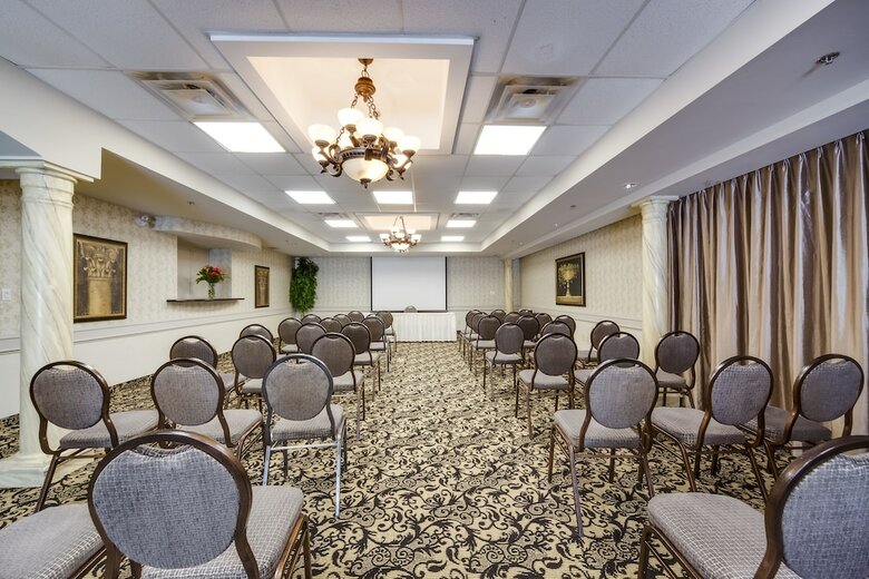 Hotel Monte Carlo Inn Vaughan Suites