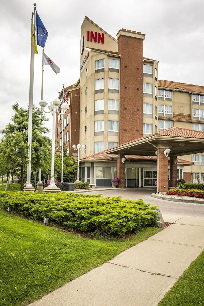 Hotel Monte Carlo Inn Vaughan Suites