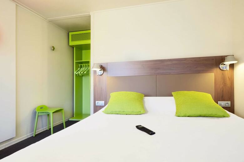 Hotel Campanile Fouquieres Les Bethune(.)