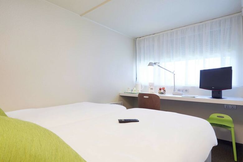 Hotel Campanile Fouquieres Les Bethune(.)