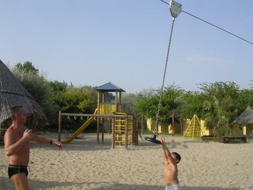 Hotel Holiday Center Valdor