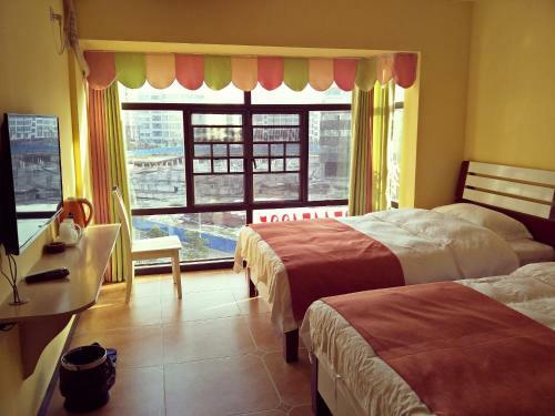 Hostal Hua Tian Guesthouse