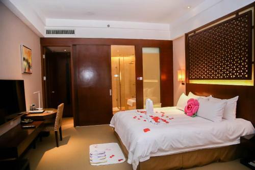 Hotel Golden Bay Resort