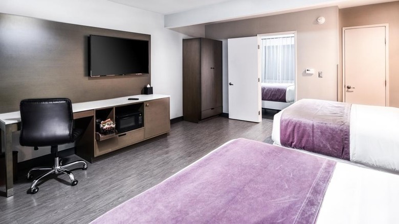 Surestay Collection By Best Western Saharan Hotel