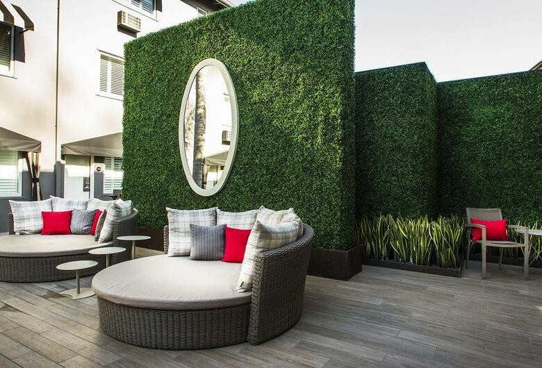 Hotel Grafton On Sunset