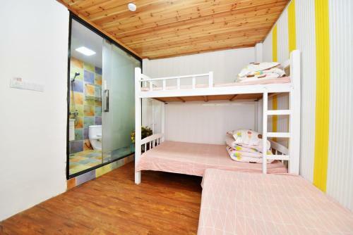 Xiamen Loft Intentional Youth Hostel