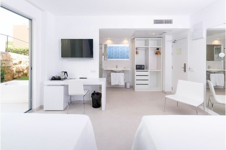Reverence Mare Hotel Adults Only