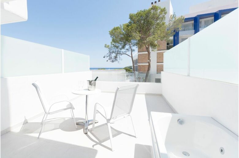 Reverence Mare Hotel Adults Only