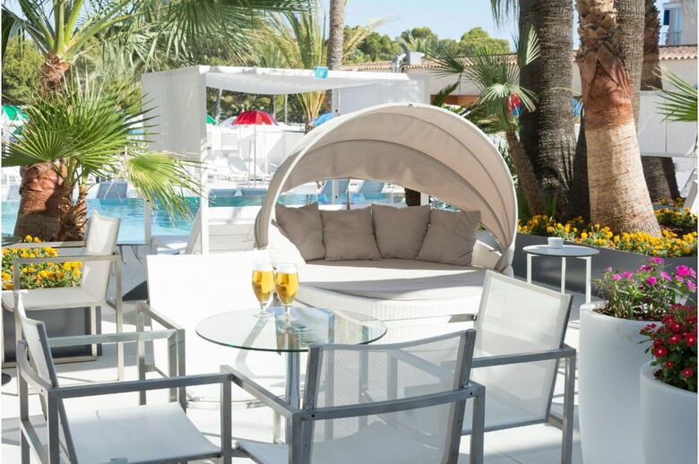 Reverence Mare Hotel Adults Only