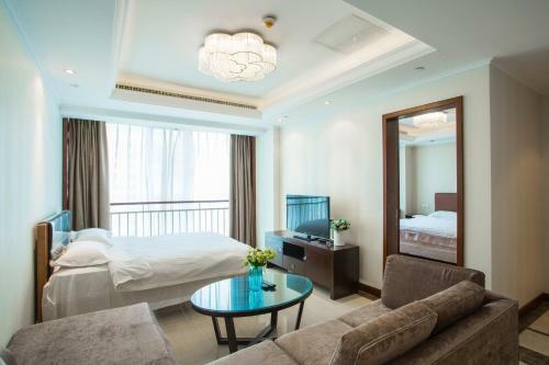Qingdao Jinshan We+ Holiday Apartment ?wusi Square?