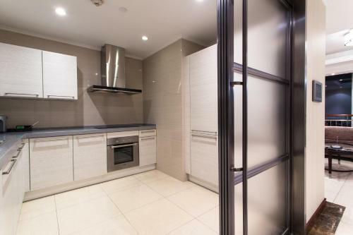 Qingdao Jinshan We+ Holiday Apartment ?wusi Square?