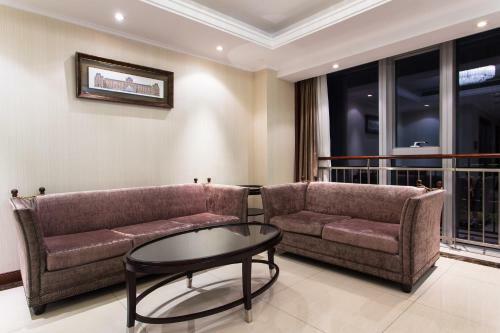 Qingdao Jinshan We+ Holiday Apartment ?wusi Square?