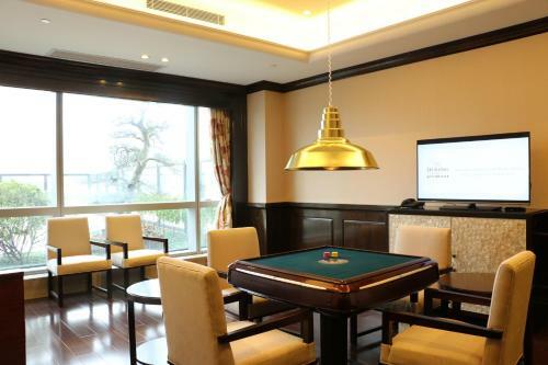 Fuzhou Jeurong Hotel