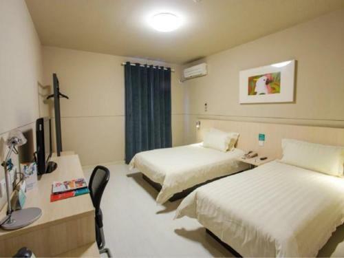Hotel Jinjiang Inn Xinxiang Railway Station