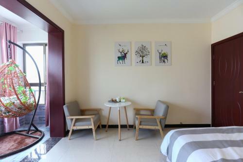 Guiyang Miao Station Hostel