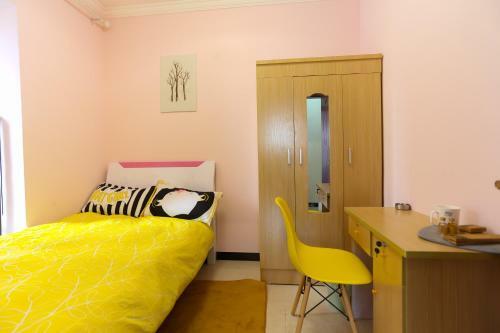 Guiyang Miao Station Hostel