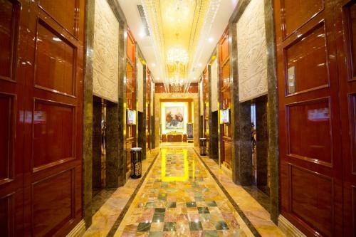 Huachen International Hotel