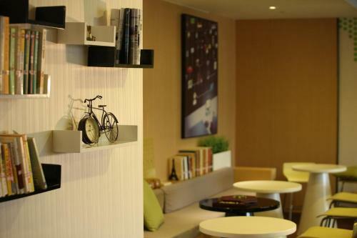 Iu Hotel Tianjin Binjiang Walking Street