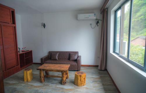 Posada Yangshuo Lianhuaju Inn