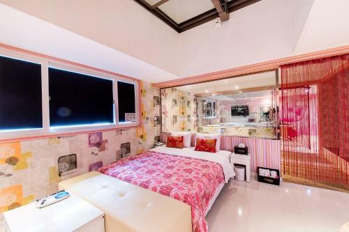 Motel J Boutique Hotel [mg Stay]
