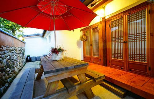 Hostal Beautiful Garden Hanok Guesthouse