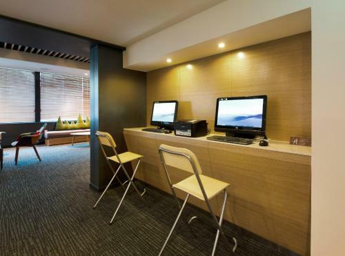 Metro Hotel Myeongdong