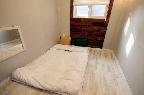 Hostal Daemyung Guesthouse