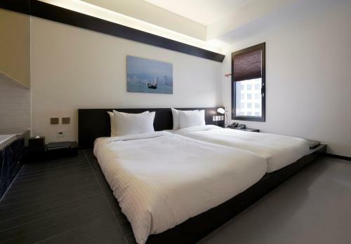 Golden Tulip M Hotel