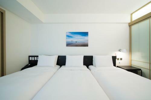 Golden Tulip M Hotel