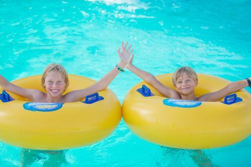 Hotel Emerald Aqua Park City