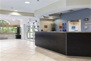 Hotel Microtel Inn & Suites