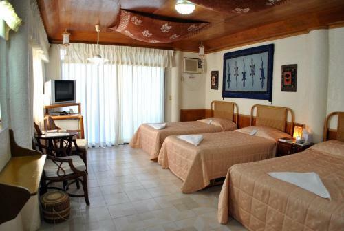 Hotel Surfside Boracay Resort And Spa