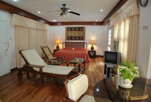 Hotel Surfside Boracay Resort And Spa