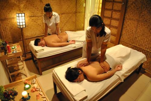 Hotel Surfside Boracay Resort And Spa