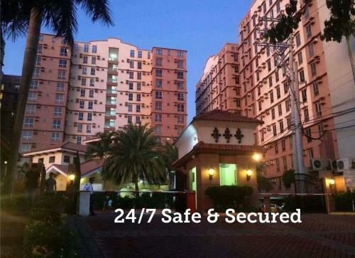 Apartamentos Avida Condo Near Naia