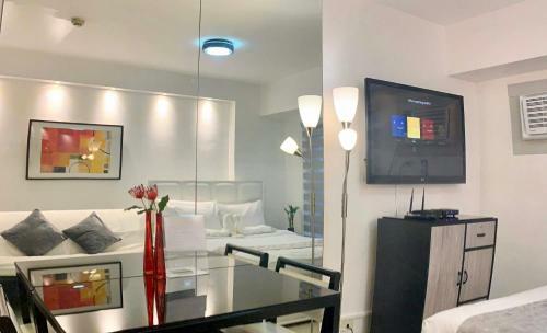 Apartamentos Avida Condo Near Naia